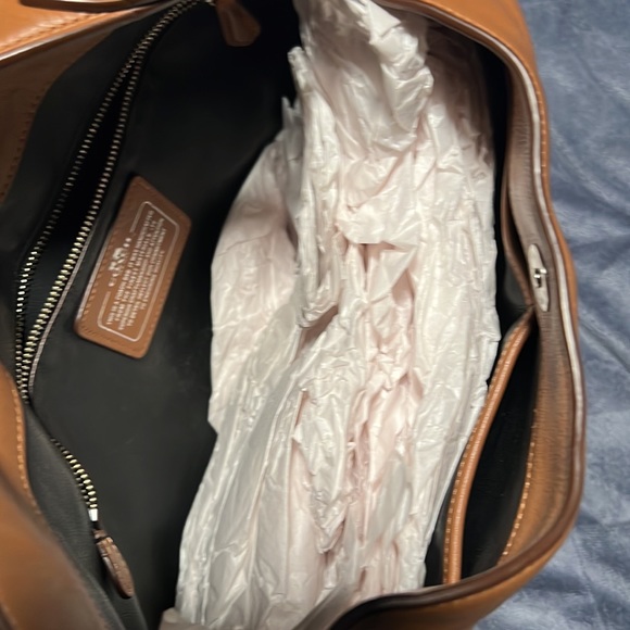 Coach - Picture 3 of 5